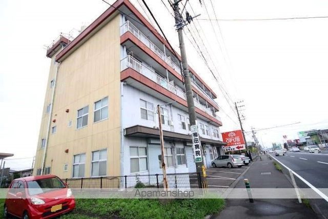 クローバーIIIの外観写真