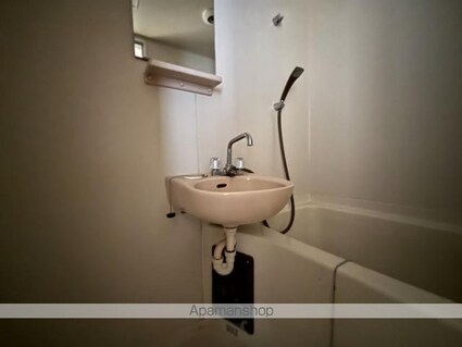 ハイツ岡[2DK/40m2]の洗面所