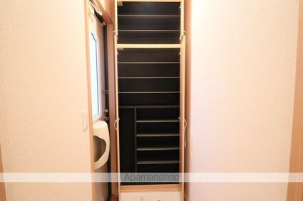 アプローズスクエアＡＢＣＤ[2LDK/53.46m2]の玄関