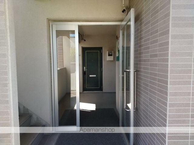 マンション渚の玄関写真