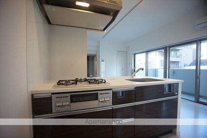 ファーストレジデンス栄[1LDK/47.69m2]のキッチン