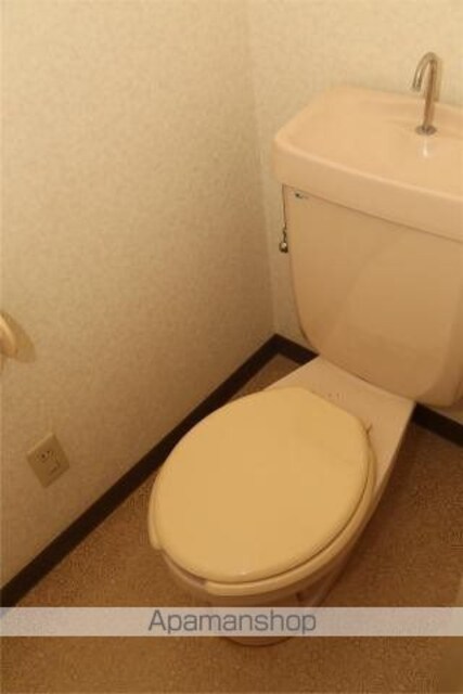 ロータスビレッジあいゆう　Ｄ棟[2LDK/51.54m2]のトイレ