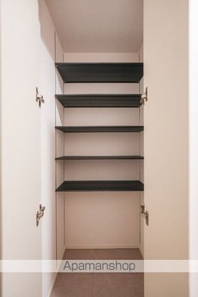 ドゥーエ日暮里Ⅲ[3LDK/54.14m2]の収納