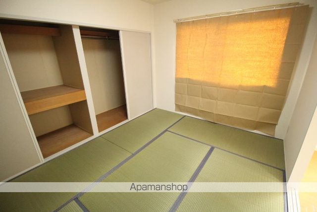 ひかりBの内装写真