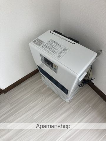 グリザヴェラ15の内装写真