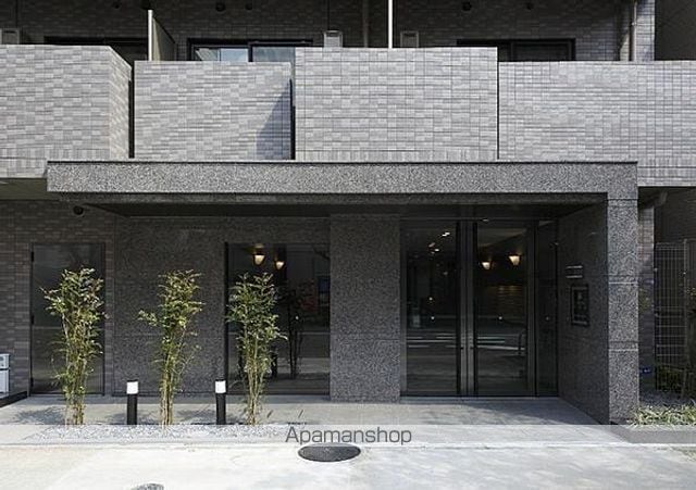 ルーブル品川南大井弐番館の玄関写真