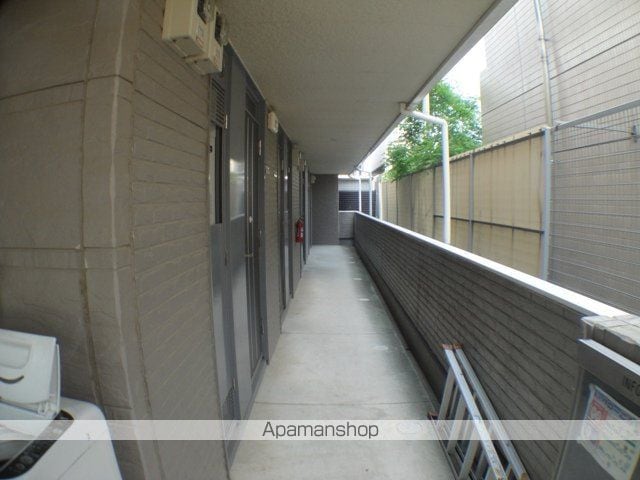 カサカルロサIIの玄関写真