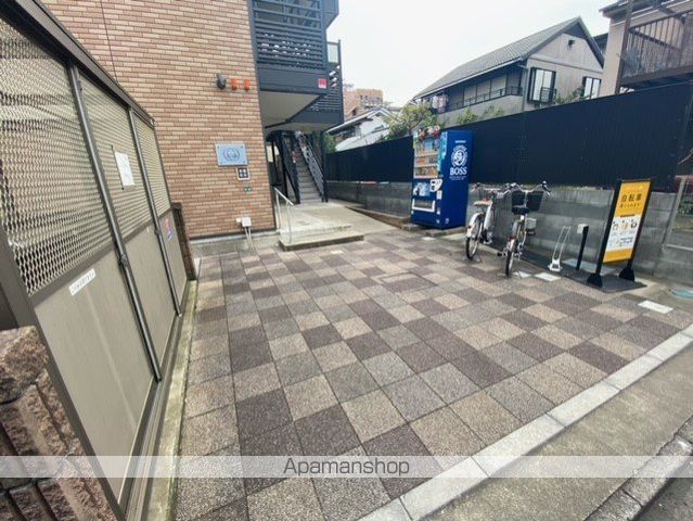 レオネクストハロー北浦和の玄関写真