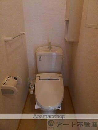 ラフレシール[1LDK/46.09m2]のトイレ