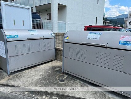 レオネクストカーサカメヤマ[1R/26.5m2]の共用部3