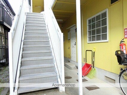 岩手県盛岡市月が丘１丁目[1K/30.69m2]のエントランス