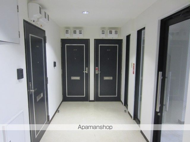 デイリー本多町A棟の玄関写真