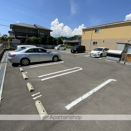 Ｐｌａｉｓｉｒ　ｅｔｅｒｎｏ[2LDK/62.51m2]の駐車場1
