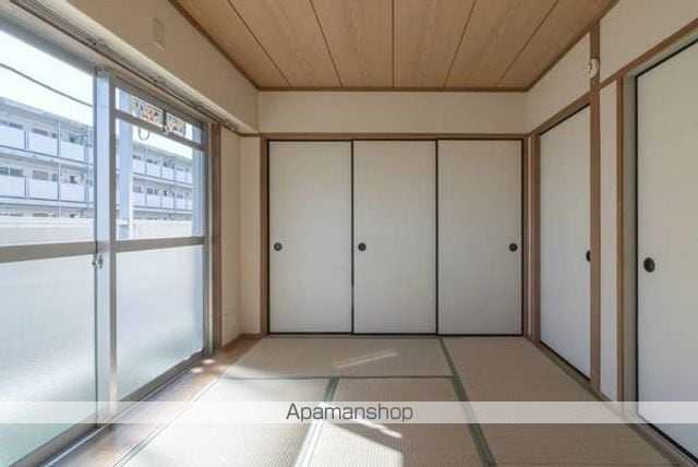 ビレッジハウス津1号棟の内装写真
