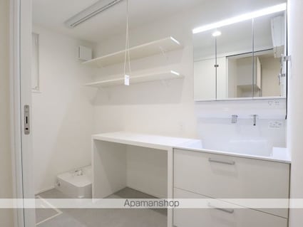 愛知県名古屋市昭和区小坂町１丁目[2LDK/77.45m2]の洗面所