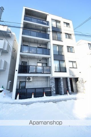 レジデンス北18条の外観写真
