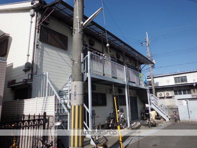 新家ハイツの玄関写真