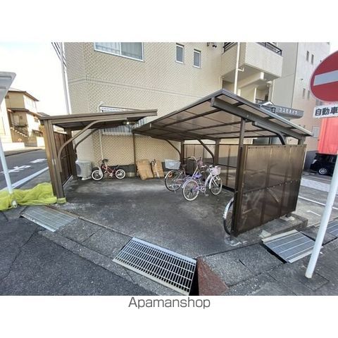コスモハイツ SOHO可能物件の玄関写真
