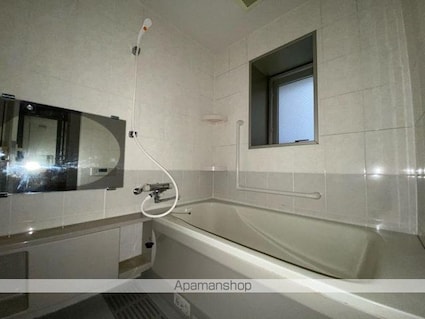 サーパスシティ栗林[2LDK/68.31m2]のバス