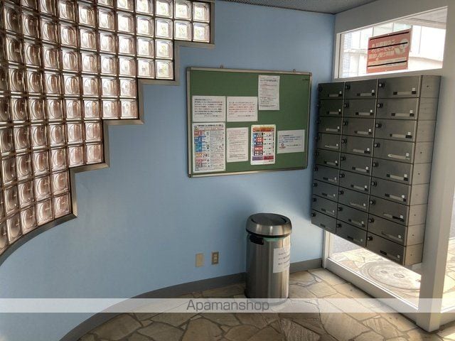 グランドパレス西千葉の玄関写真