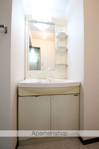 クレイドルの内装写真