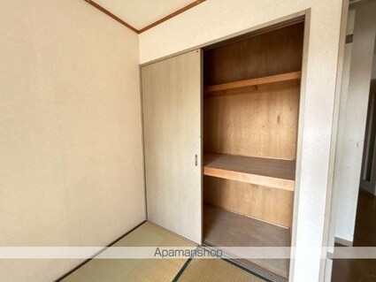 ガーデンスクエア[2DK/40.5m2]の収納