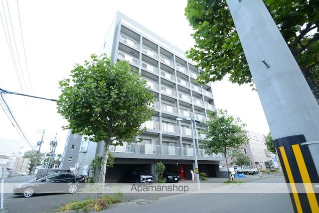 ミルフィオーレ学園前の外観写真