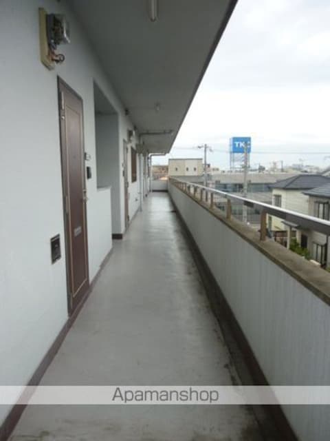 和歌山県和歌山市新中島[1LDK/56.87m2]の共用部3
