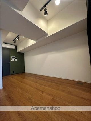 ＺＯＯＭ信濃町[1LDK/34.41m2]のリビング・居間