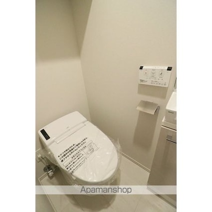 ルジェンテ文京湯島[1K/25.5m2]のトイレ