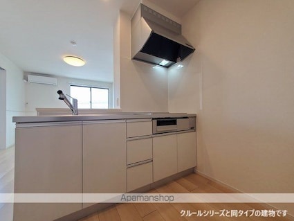 ローレル　Ｂ[1LDK/50.96m2]のキッチン