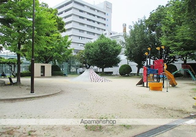 マルーン白壁の周辺写真