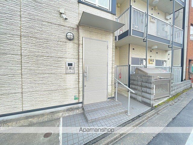 レオパレスアルメリアの玄関写真