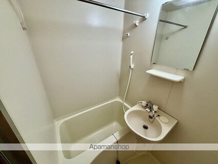 レオパレスプレジールせど[1K/23.18m2]のバス1