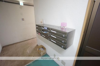 湊町マンション[1R/19.06m2]のエントランス1