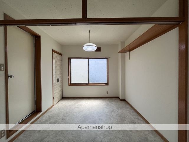シャンポールわかさの内装写真