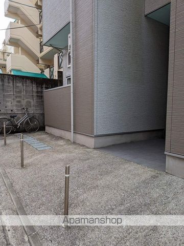 CRASTINE鹿児島の玄関写真