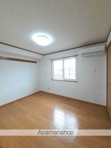 シャンゼリゼ弐番館の内装写真