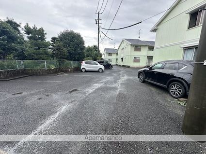 サンフォレスト二重堀[2DK/45.04m2]の駐車場1