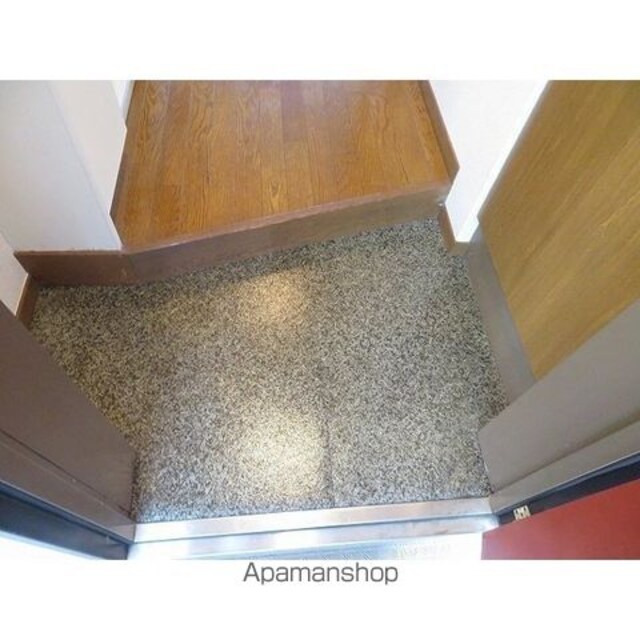 東京都杉並区和田３丁目[1R/16.2m2]の玄関