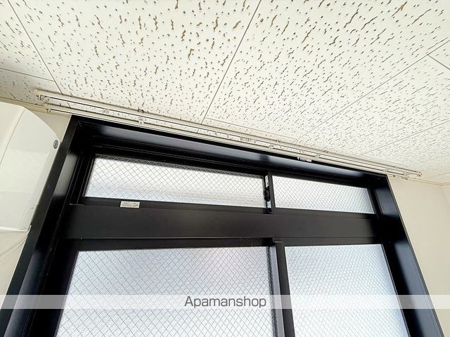 コンフォートイナリの内装写真