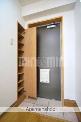 クオリティー山越[1R/27.3m2]の玄関