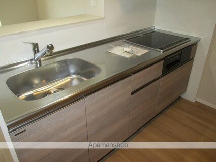 ＩＳ（イズ）[2LDK/63.03m2]のキッチン