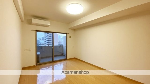 リビンコートSTUDIO富田町の内装写真