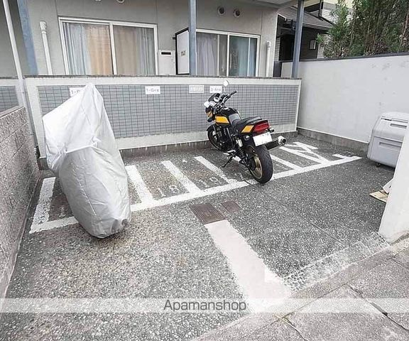 シュール西賀茂の外観写真