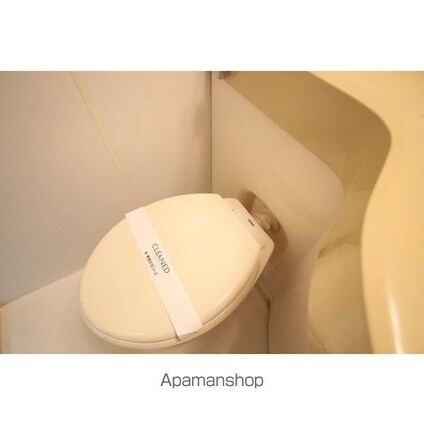 ウッドクレスト砧Ｄ棟[1R/16.74m2]のトイレ