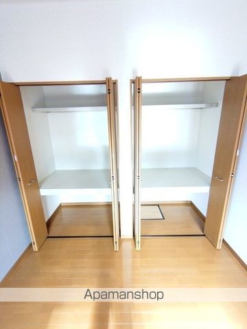 アヴァンセ栗生の内装写真