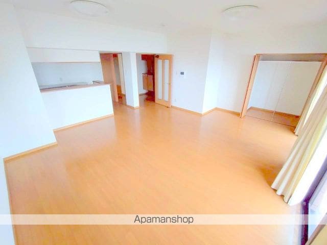 プレッソ城ヶ崎壱番館の内装写真