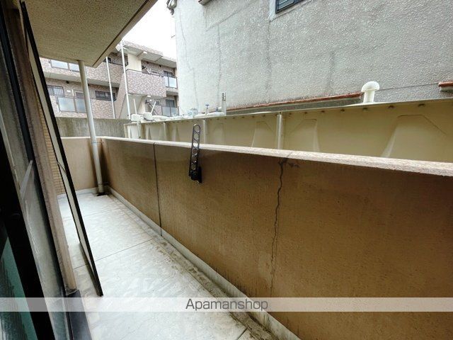 ウエストフィールド里中の内装写真