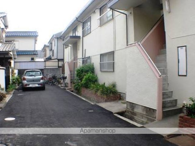 石橋荘の玄関写真